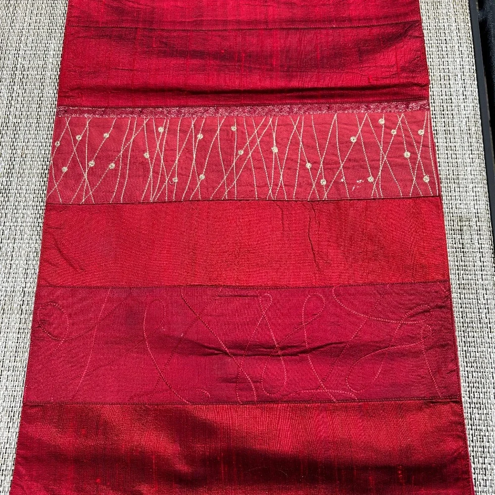 Brilliant Crate and Barrel Table Runner and Twelve Napkins.